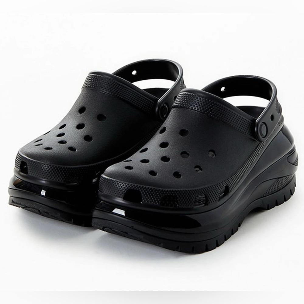 NWT CROCS